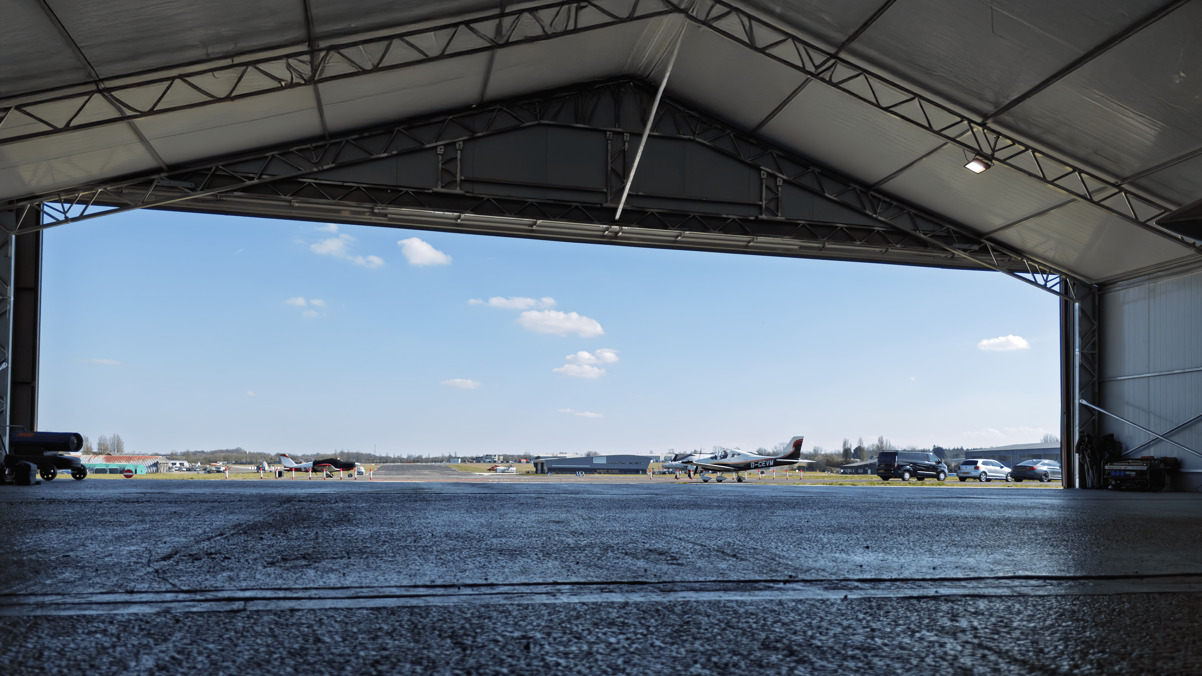 Staal Vliegtuig Hangaar